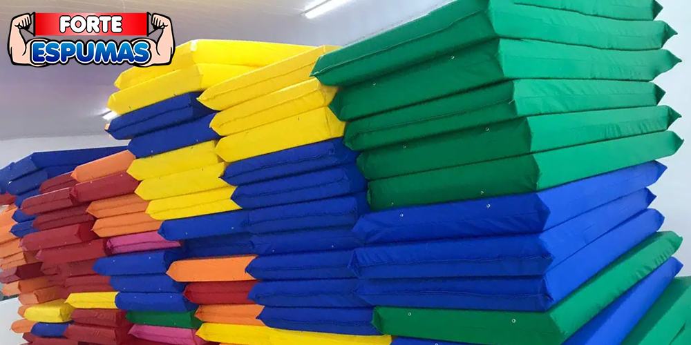 Colchonete de espuma para escolas de samba e carros alegóricos Colchonete de espuma para escolas de samba e carros alegóricos